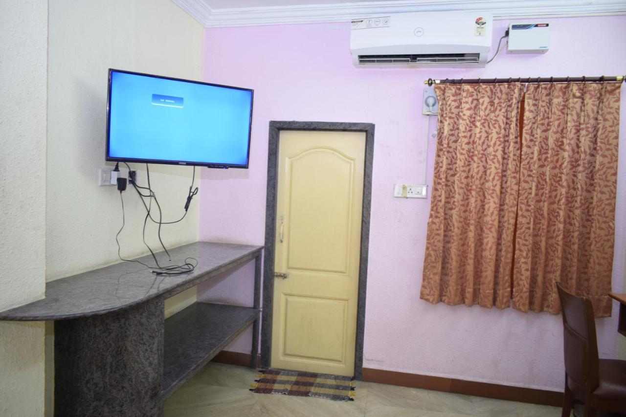 Pms Guest House Pondicherry Esterno foto