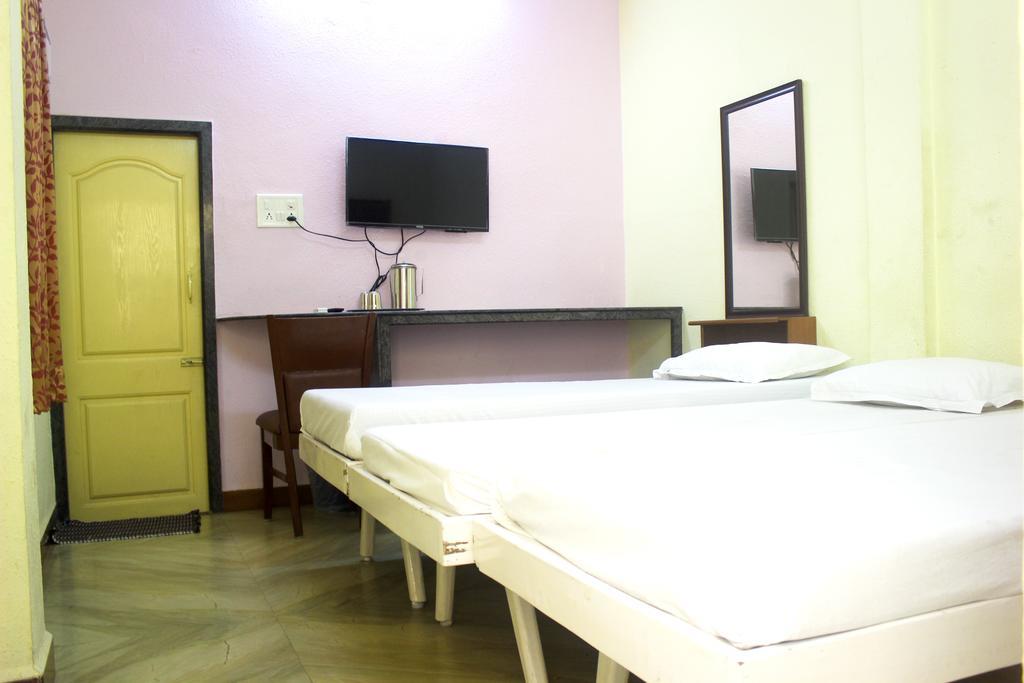 Pms Guest House Pondicherry Esterno foto
