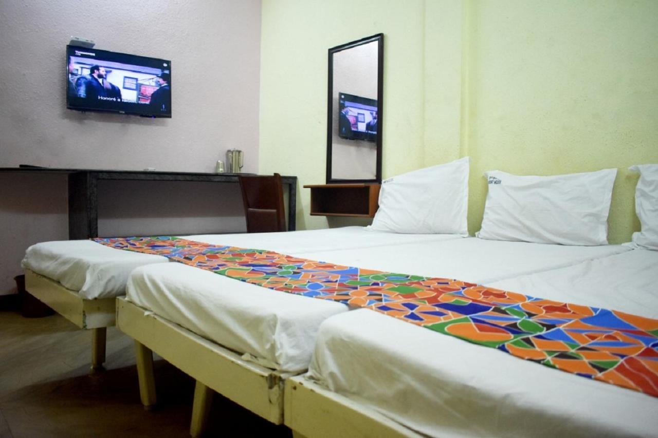 Pms Guest House Pondicherry Esterno foto